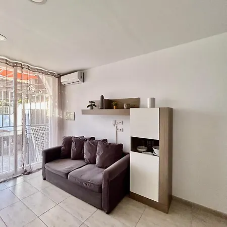 Parque Santiago Ii, With Separate Entrance Appartement