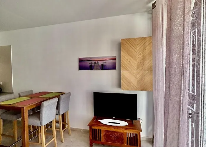 Parque Santiago Ii, With Separate Entrance Daire *